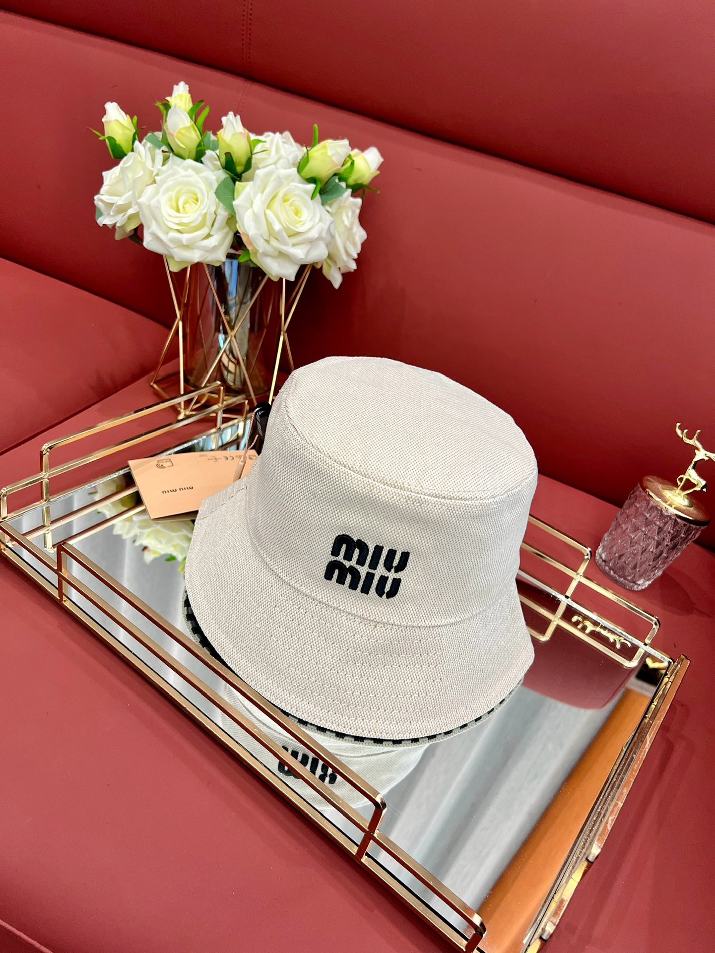 miu miu hat model 21